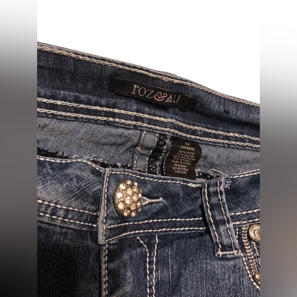 Roz and Ali Jeans - Picture 3 of 14